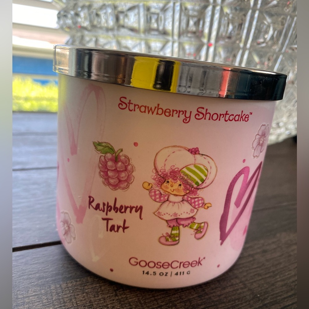 Strawberry Shortcake Goose Creek Raspberry Tart  14.5 oz  3 Wick Candle - Picture 6 of 12